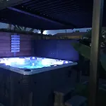 Casaloft Avec Son Jacuzzi Privatif Lejlighed *