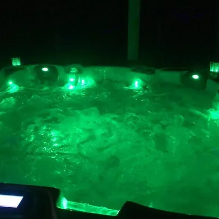 Casaloft Avec Son Jacuzzi Privatif Apartment Saint-Vincent-de-Tyrosse